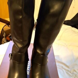USED COACH BOOT